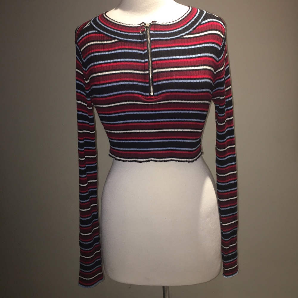 Womens long sleeve crop top